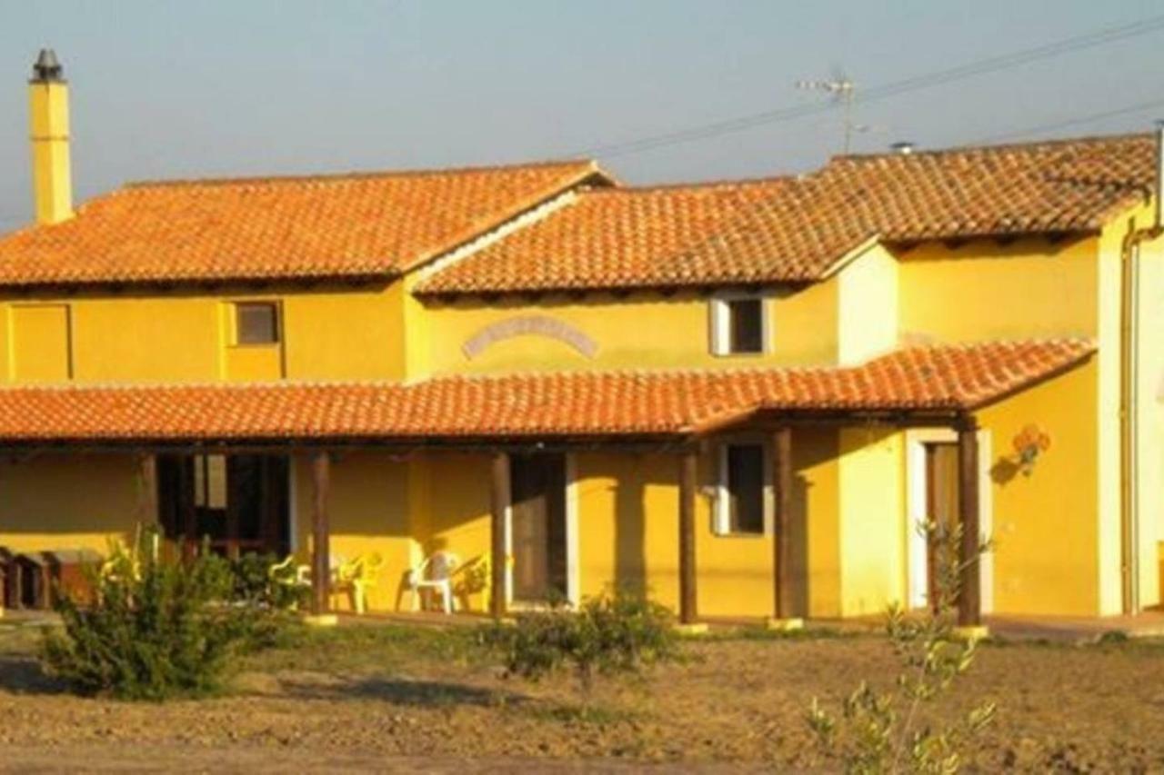 Affittacamere Luti Massama Exterior foto