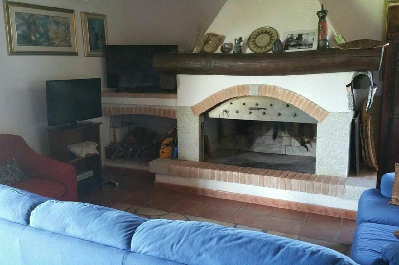 Affittacamere Luti Massama Zimmer foto